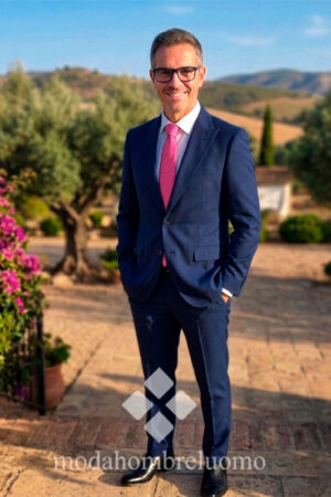 Traje slim fit elástico azul noche.